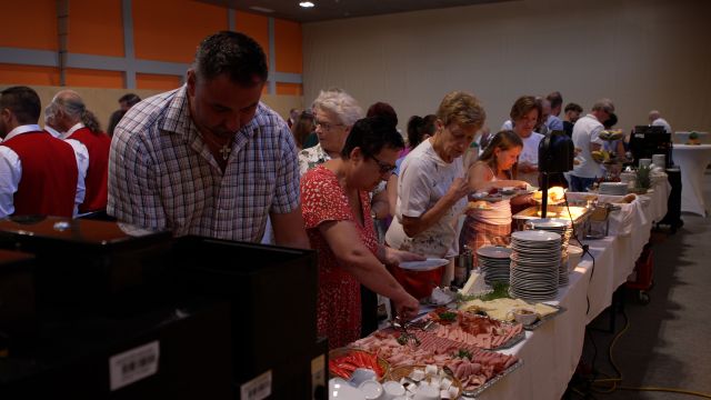 Frühstück für alle in Mooskirchen