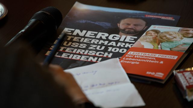 SP&Ouml; Pressekonferenz zur Senkung der Energiepreise